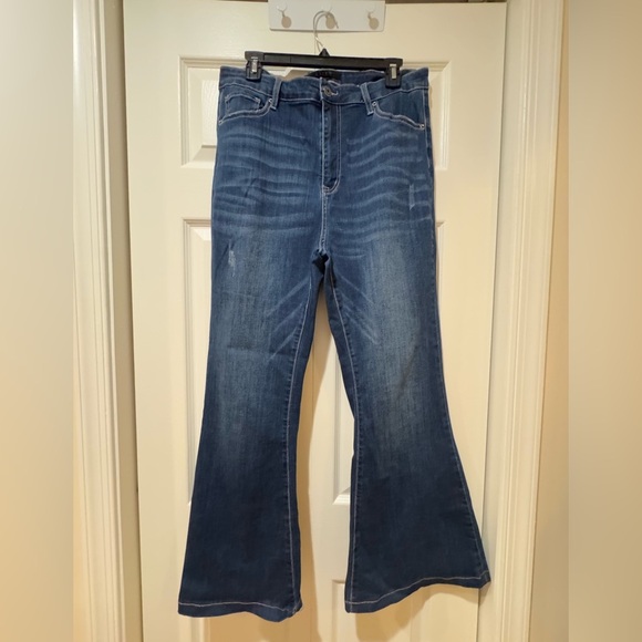 Risen high rise Flared Distressed Jeans. VGUC. Size 32 Junior 15 - Picture 1 of 11